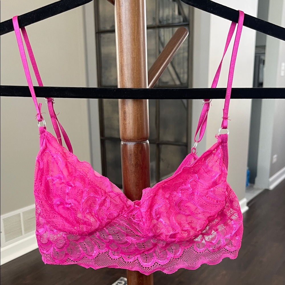 Lace Bralette in Vibrant Pink
